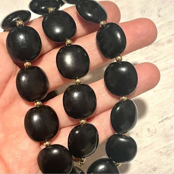 Black beaded necklace - Picture 6 of 8